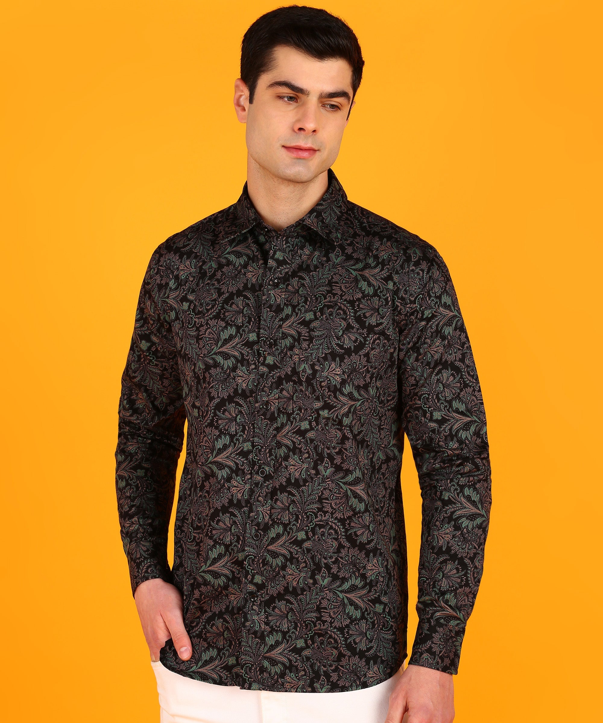 Men's Full Sleeve Black & Green Leaf Motif Shirt