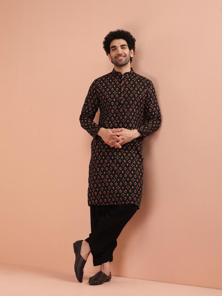 Men Black Printed Kurta with Patiala